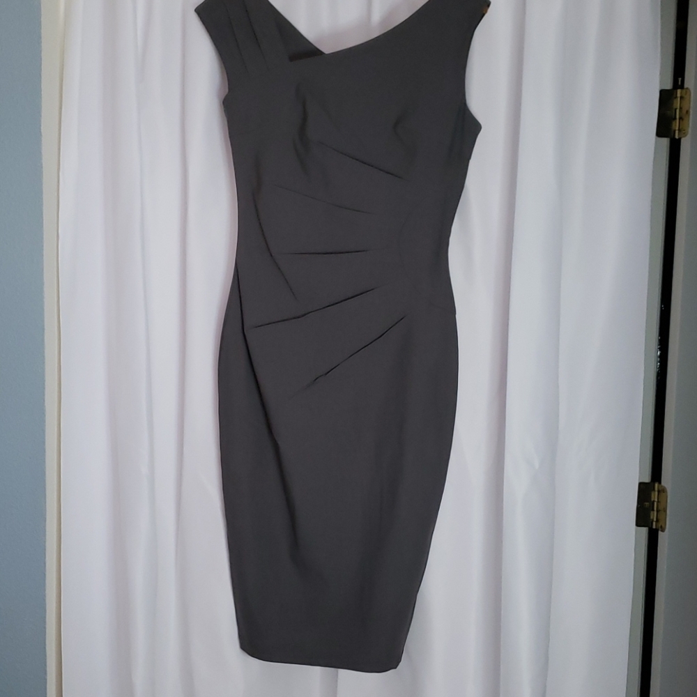 Muxxn Boutique gray sheath style dress